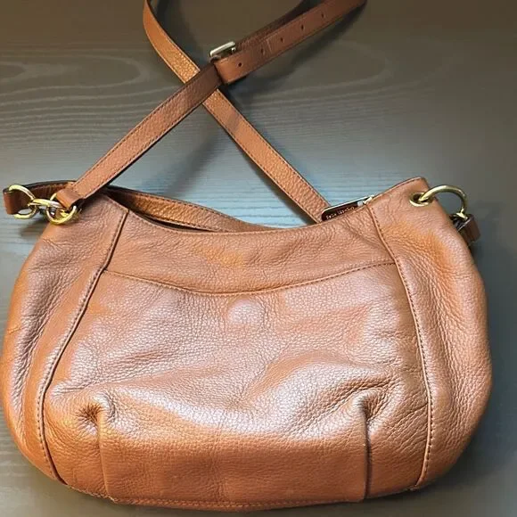 Michael Kors Tan Leather Shoulder Bag with Tassel Adjustable strap - Picture 3 of 9